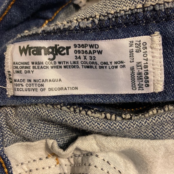 MENS Wranglers - Picture 5 of 5